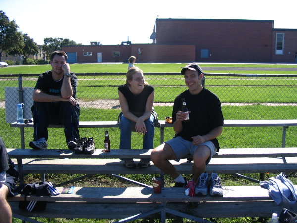 8485-bmtfl-mothers-at-half-time-oct02-20055