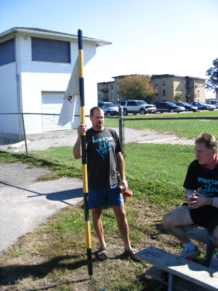 8489-bmtfl-steve-bell-with-flag-oct02-20059