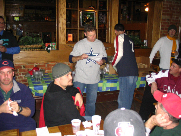9166-bmtfl-tom-tobin-doing-awards-nov05-2005