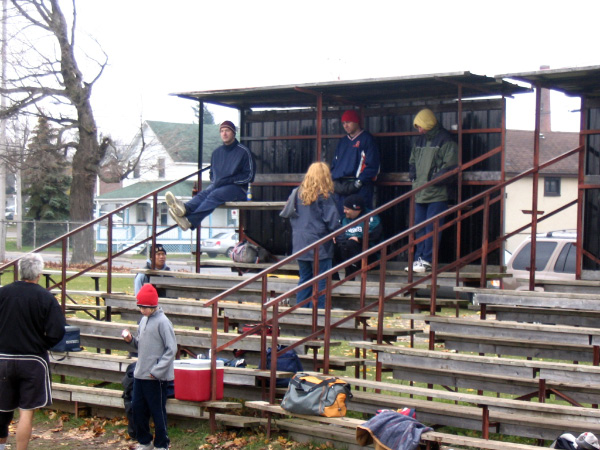 4160-bmtfl-fan-base-nov05-2006