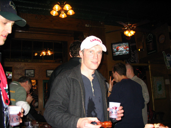 4572-bmtfl-party-000-nov18-2006