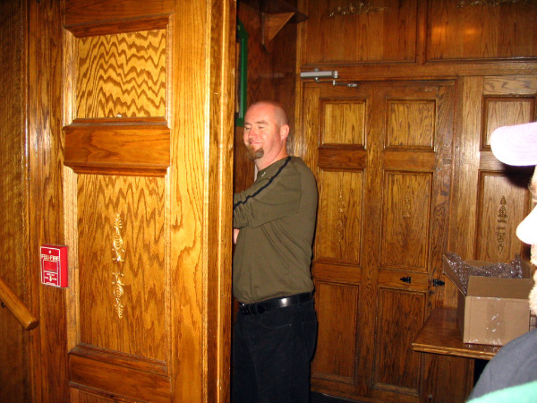 4636-bmtfl-party-000-nov18-2006