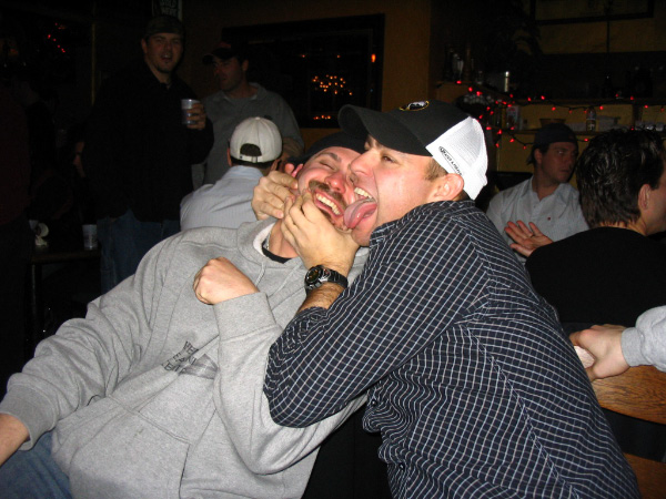 4639-bmtfl-party-000-nov18-2006