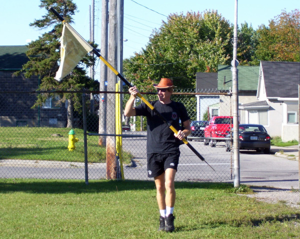 bmtfl0606-greg-arriving-flag-sep09-2006