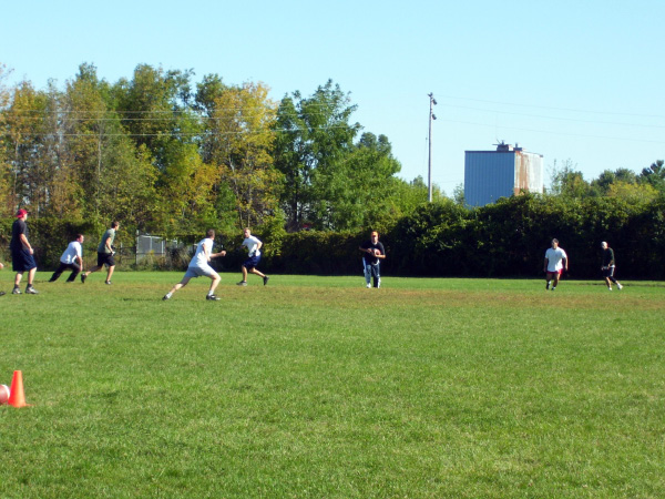 bmtfl0629-mothers-working-the-field-sep09-2006