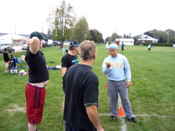 3411-BMTFL-mothers-warming-up-sept17-2006