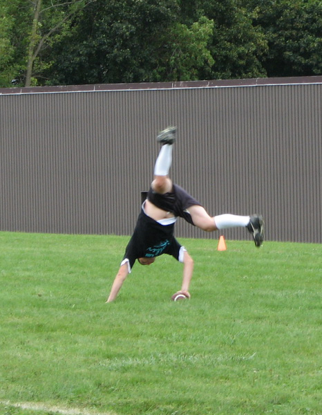 5179-BMTFL-mothers-vs-toolmen-mothers-cartwheel-sept21-2008