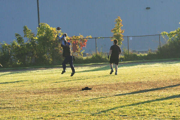 5749-1845-Photo-by-Ken-Scott-Browns-VS-Toolmen-000-oct12-2008.JPG