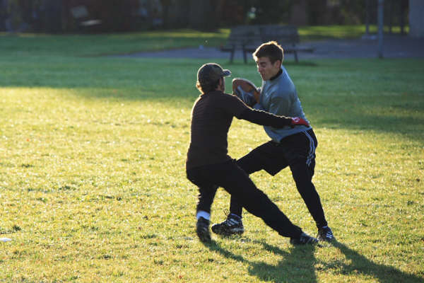 5749-1882-Photo-by-Ken-Scott-Browns-VS-Toolmen-000-oct12-2008.JPG