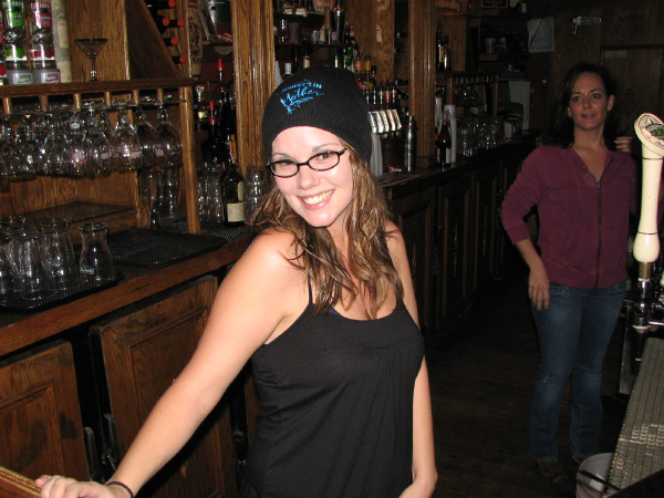 6763-BMTFL-KeyStorm-Pub-Party-000-nov08-2008