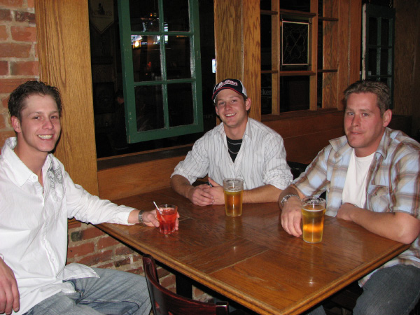6797-BMTFL-KeyStorm-Pub-Party-000-nov08-2008