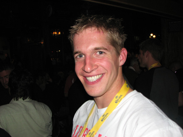 6942-BMTFL-KeyStorm-Pub-Party-000-nov08-2008