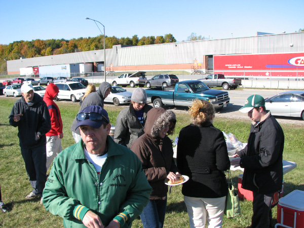 5068-BMTFL-BBQ-Day-00-oct18-2009